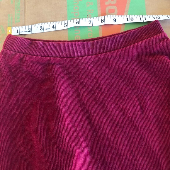 NWOT Forever 21 Red Ribbed Stretch Skater Skirt - Picture 5 of 7